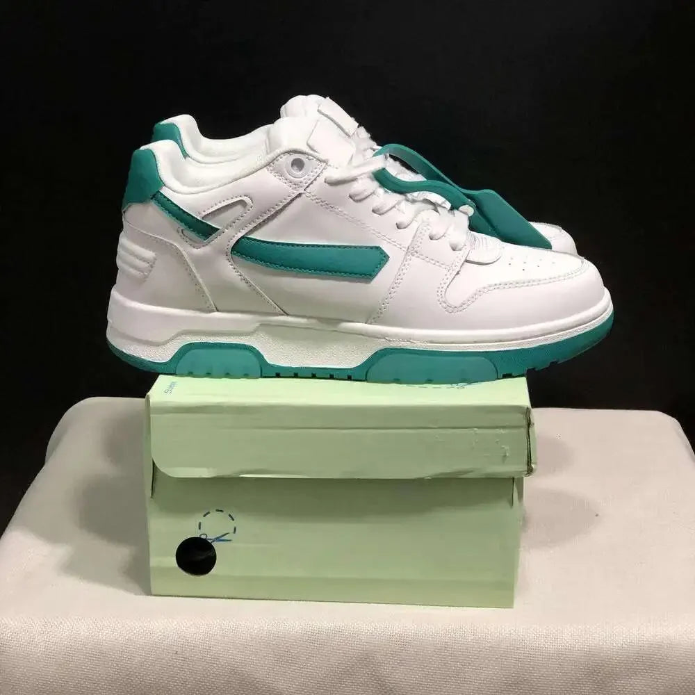 woman men Designer Sneakers 
 Top Suede Leather