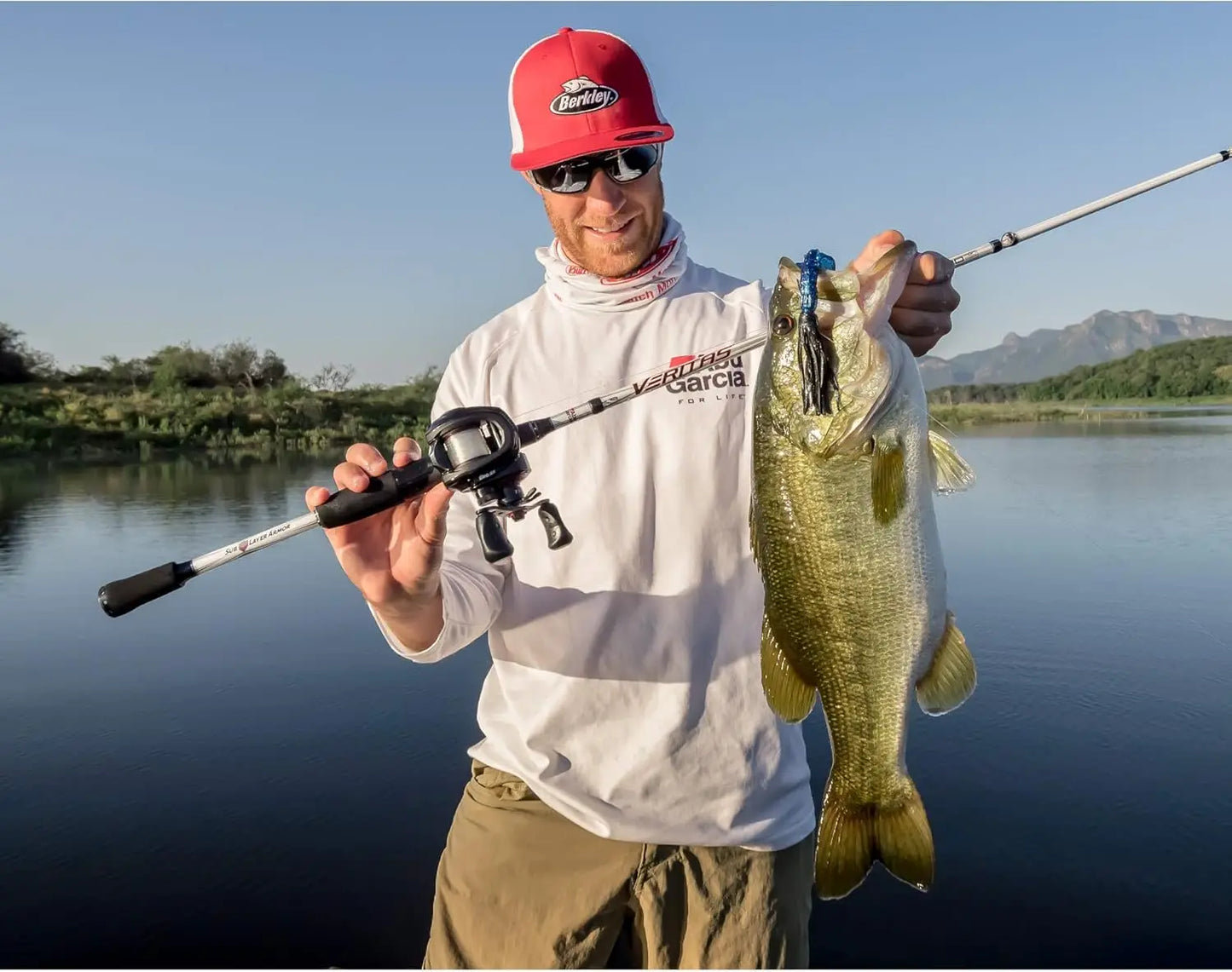 Bait cast Fishing Rod and Reel Combo with Smooth Retrieve, 7. Ft